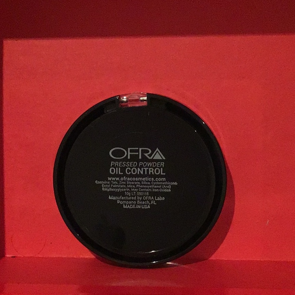 OFRA- press powder - Picture 2 of 2